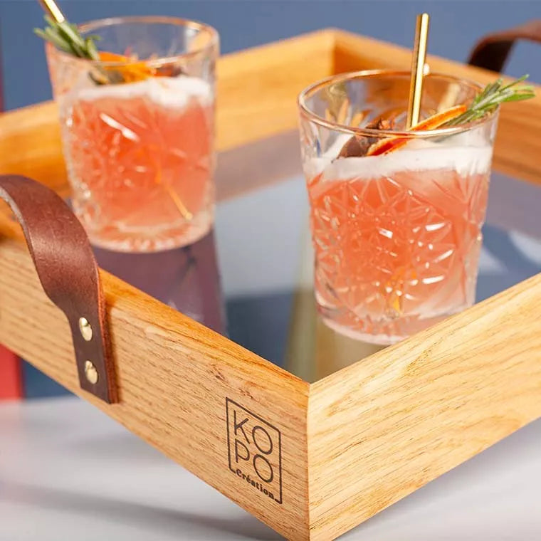 Le Serviable – Plateau design en chêne massif et verre trempé