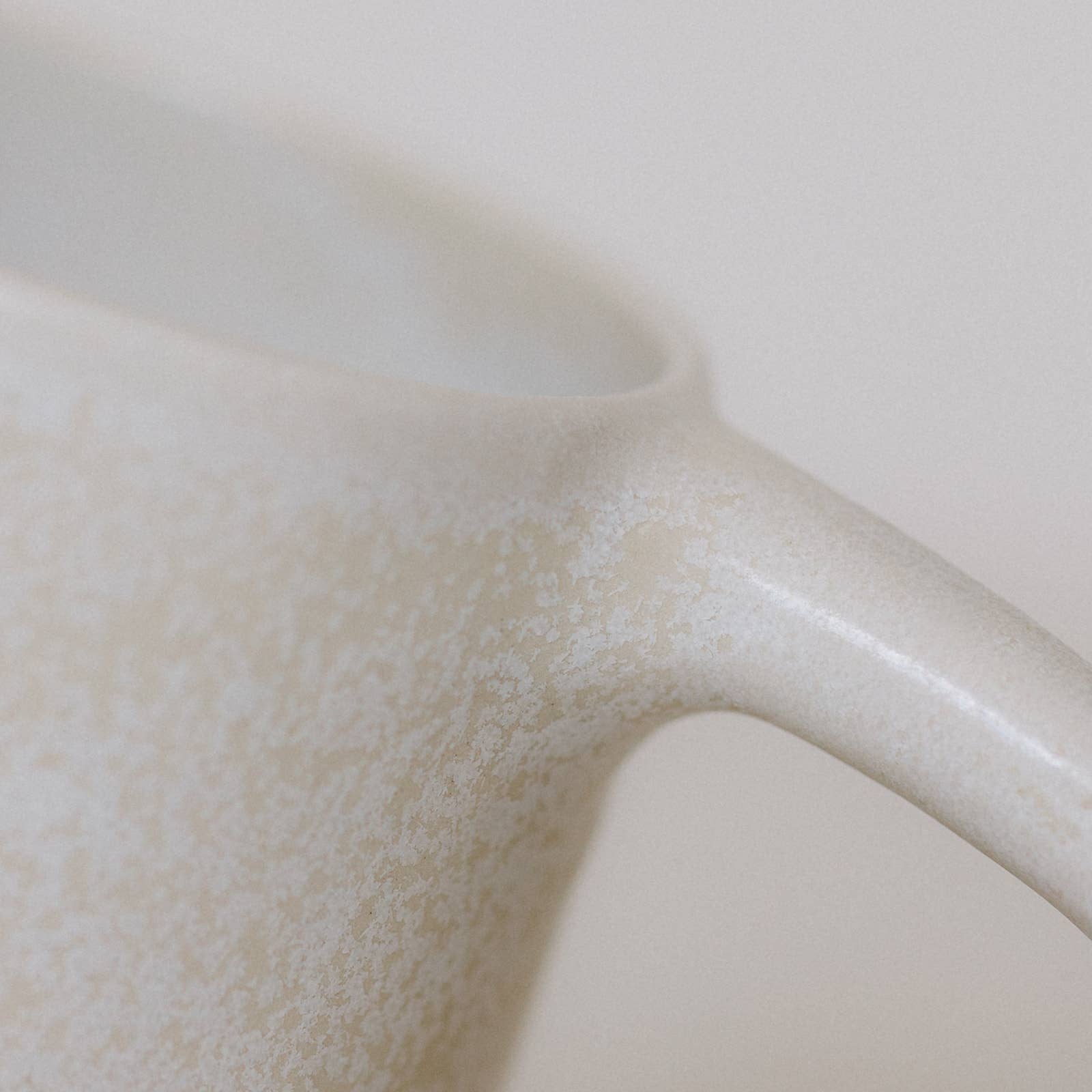 Grande tasse en céramique - Fait main Blanc moucheté