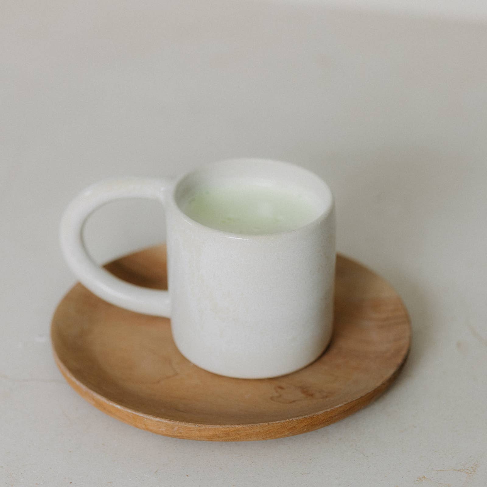 Grande tasse en céramique - Fait main Blanc moucheté
