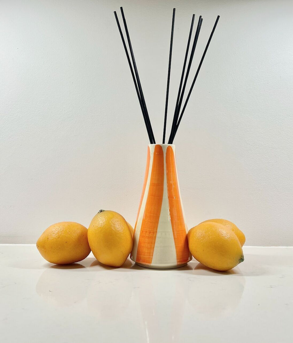 Diffuseur en céramique émaillée peint à la main – Fleur D'oranger